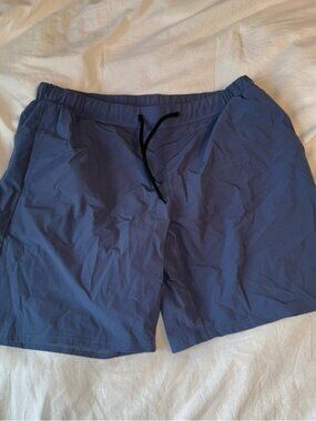 Telaleo Men’s Blue Shorts Size: L